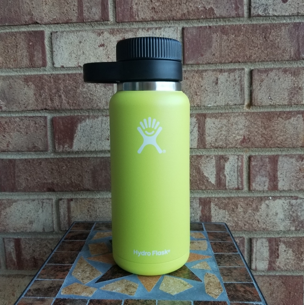 Rare Citron 32 oz Hydro Flask Beer Growler
